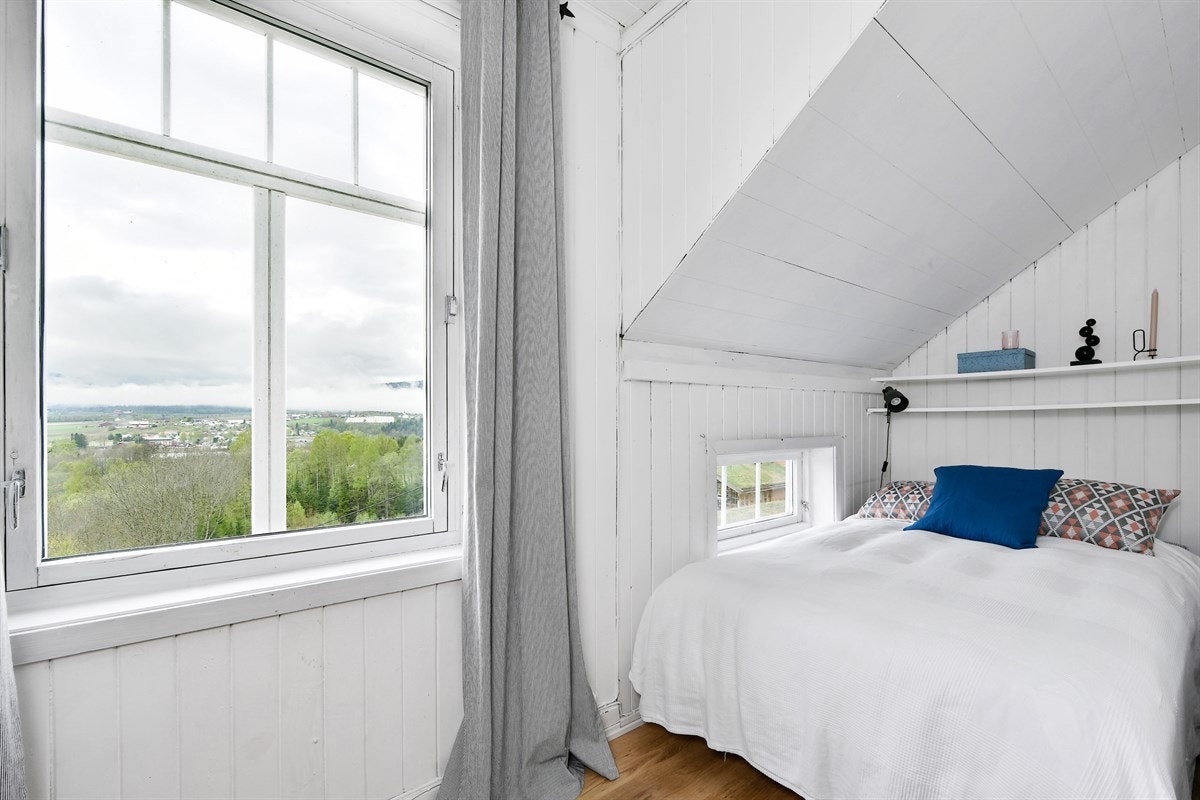 Godt inntrykk av rommene, der det er god størrelse og hvite farger. Galleribilde