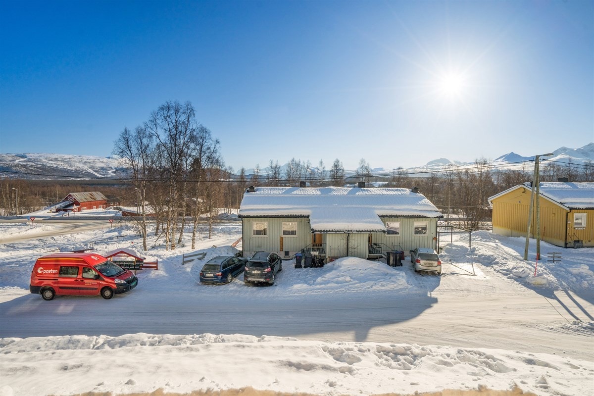 Utsikt fra stue. Galleribilde