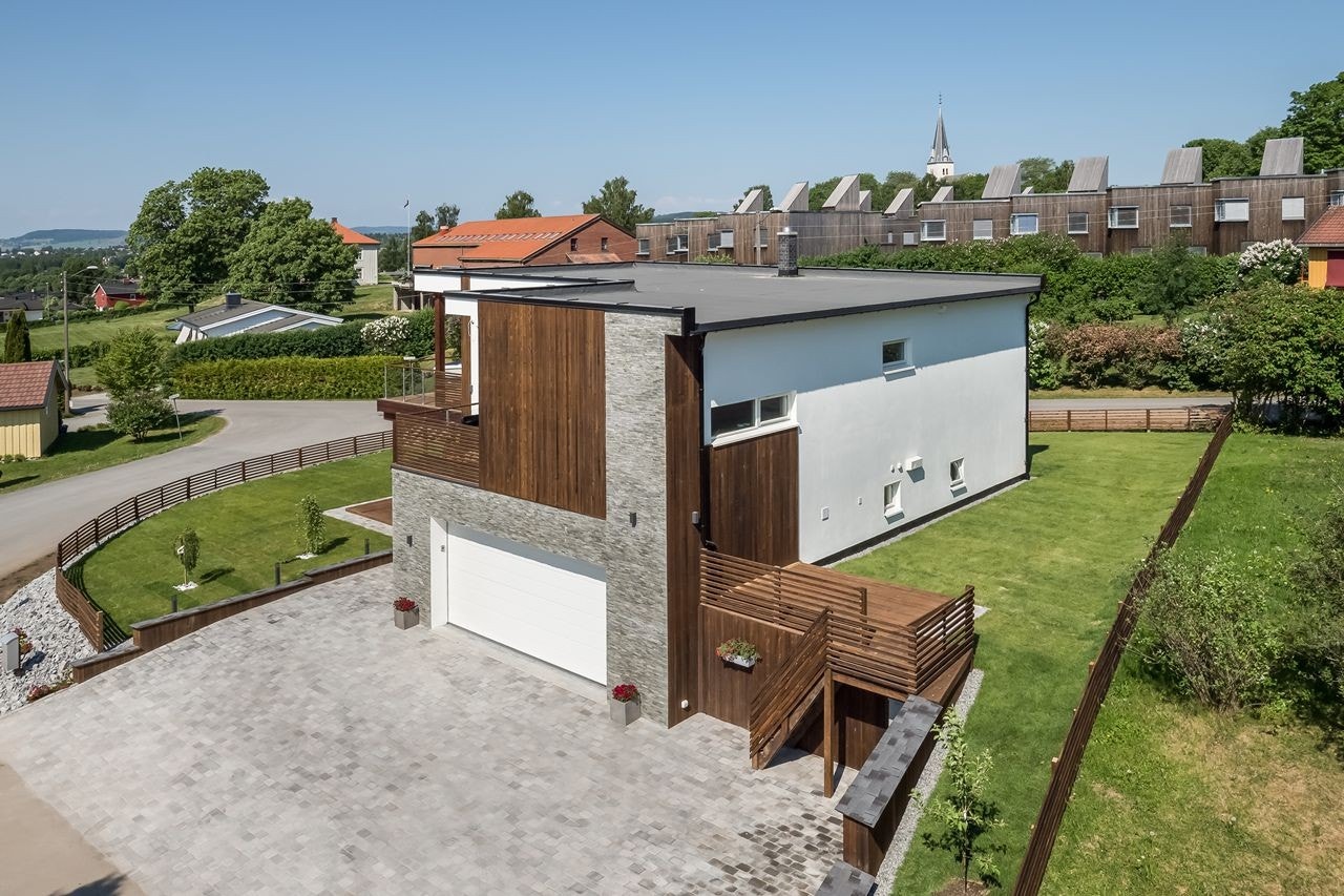 Fasade, hage og gårdsplass Galleribilde