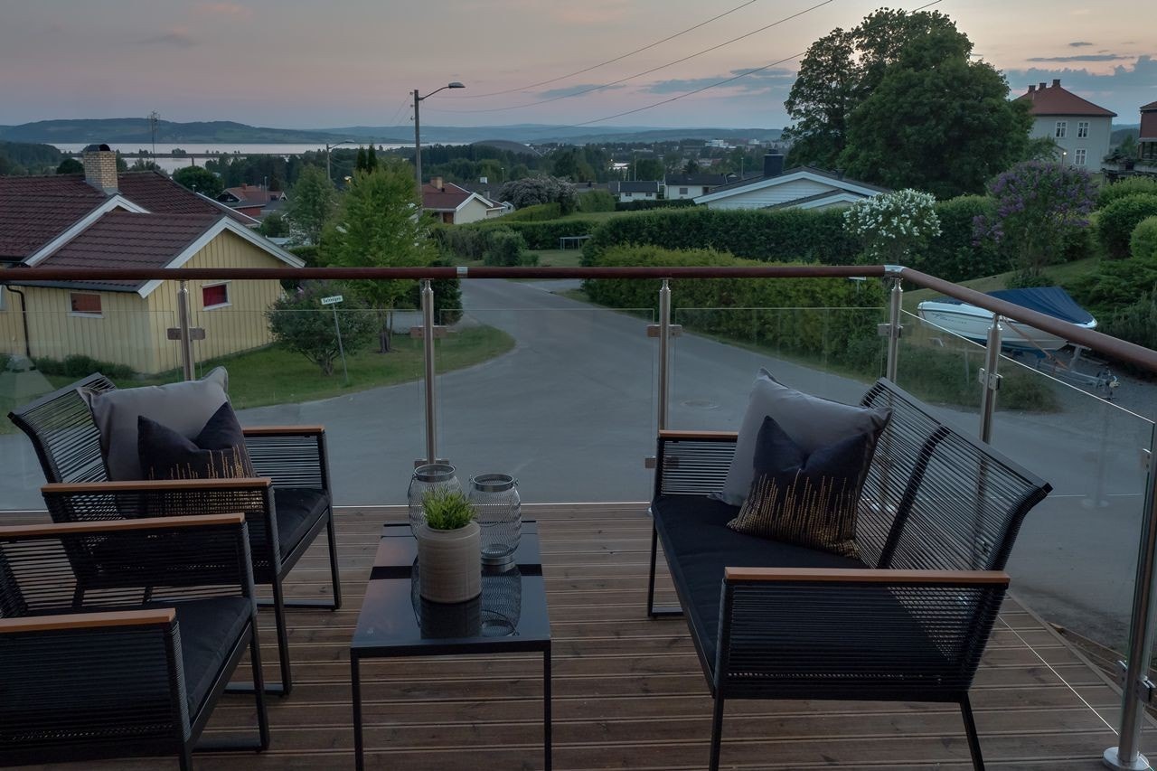 Kveldsstemning balkong Galleribilde