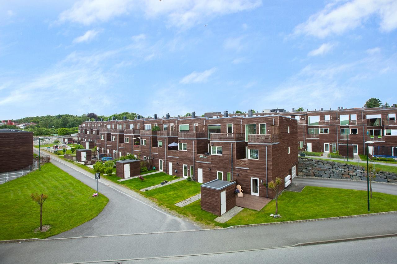 Rekkehuset har en god beliggenhet i boligfeltet Galleribilde