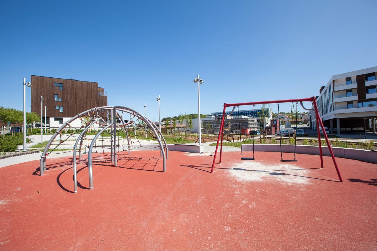 Flere lekeplasser i området Galleribilde