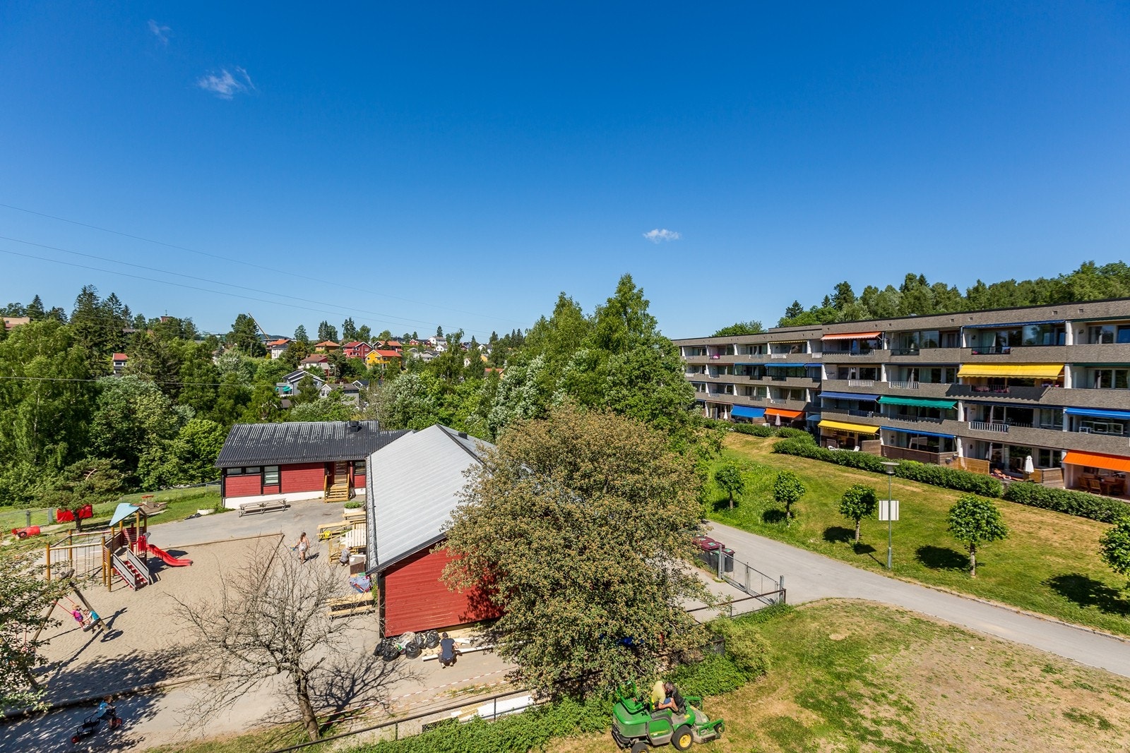 Åpent og vidt utsyn over nabolaget Galleribilde
