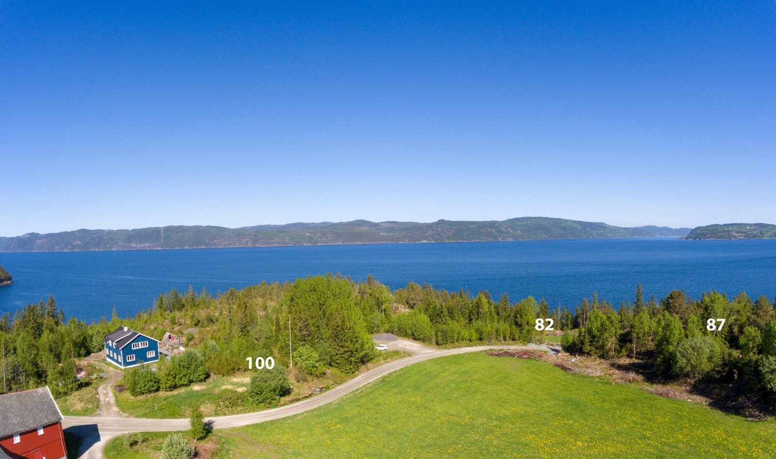 Tomtene i området varierer på størrelser mellom 845 og 2716 kvm. Galleribilde