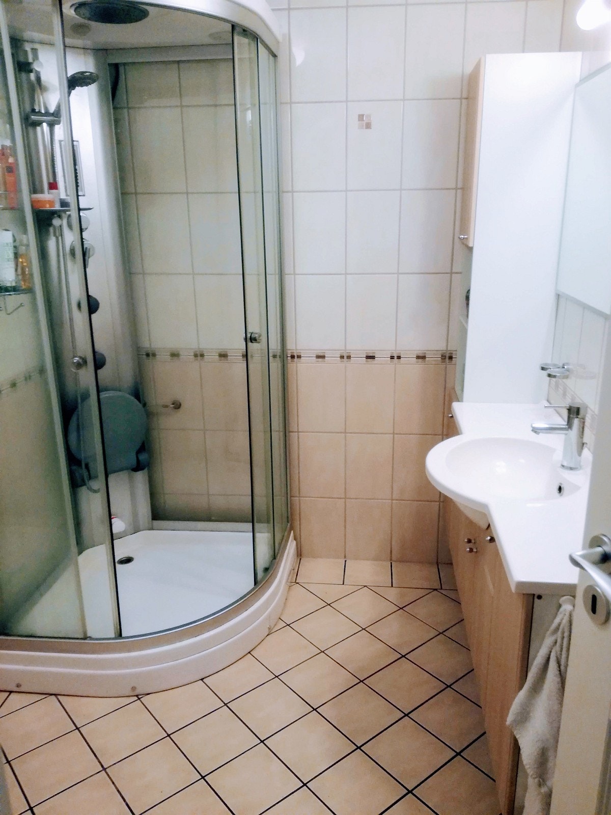 Bad i hovedetasje Galleribilde