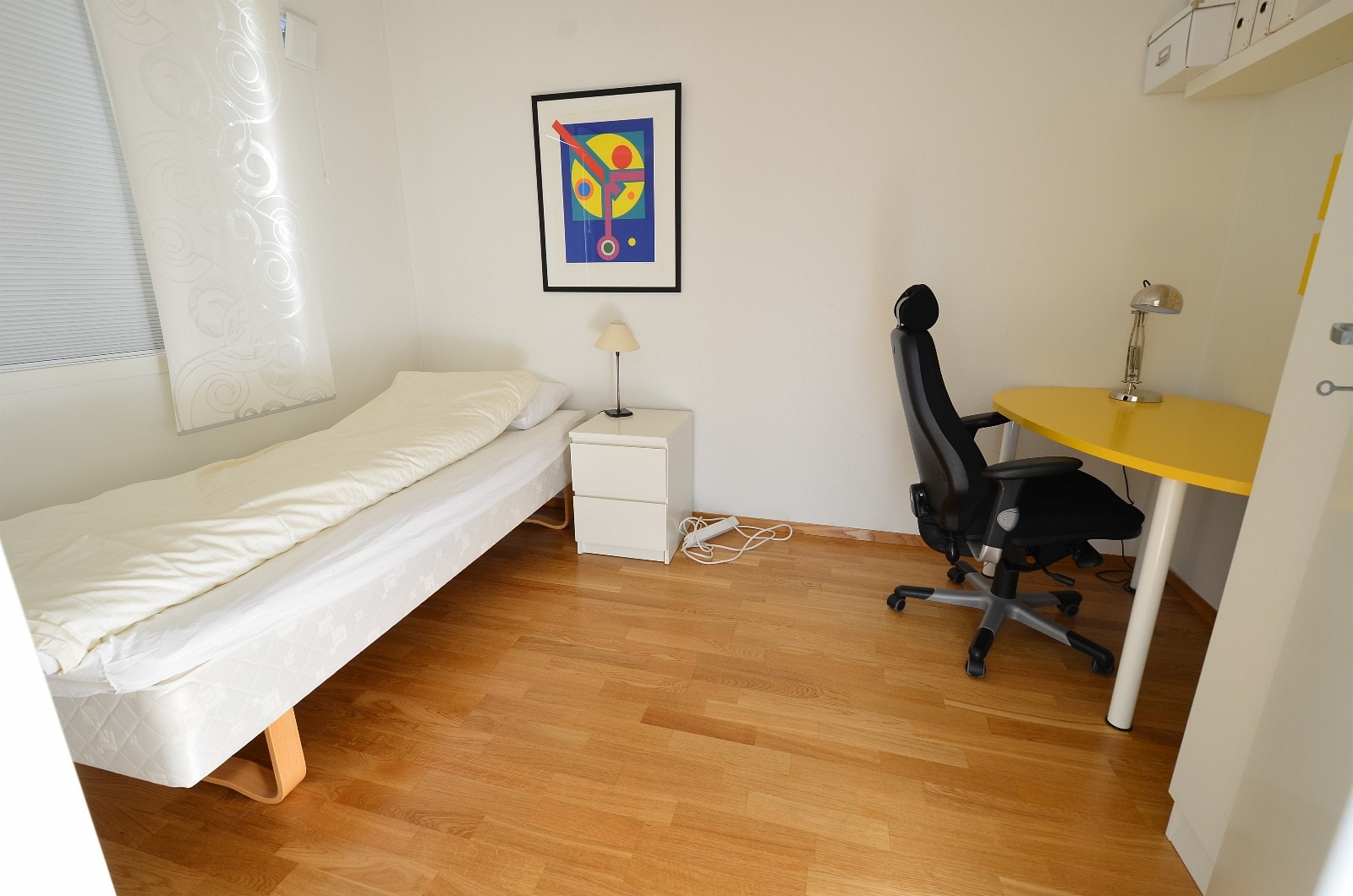 second bedroom (no bed) Galleribilde