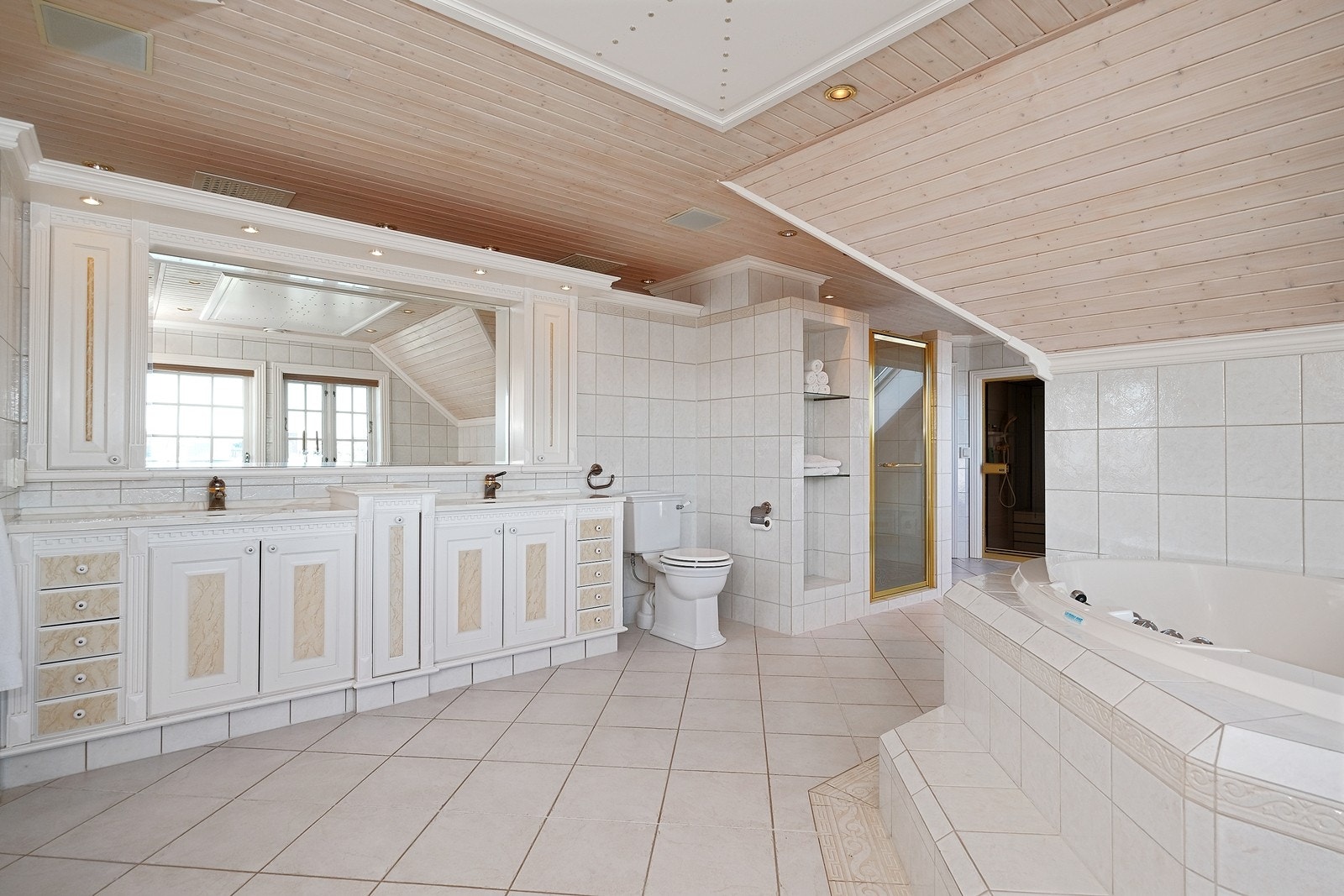 Et bad som matcher suiter på de aller mest lukseriøse hoteller Galleribilde