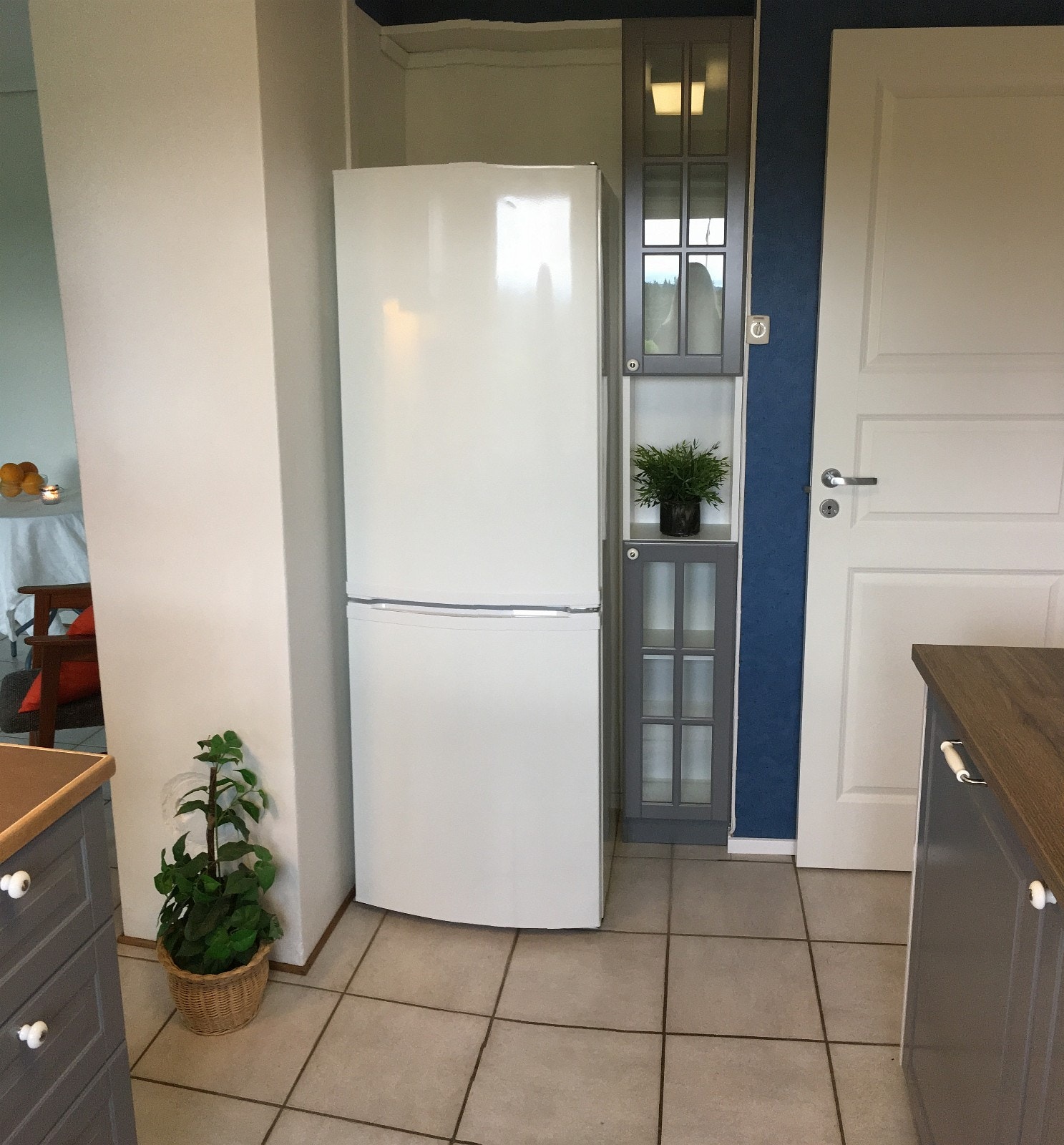 Kjøleskap med god plass. Galleribilde