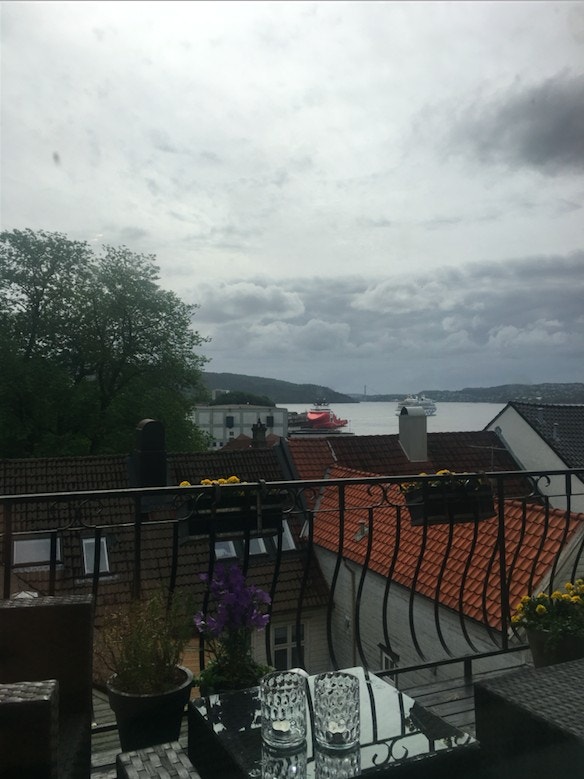 Utsikt kjøkkenvindu Galleribilde