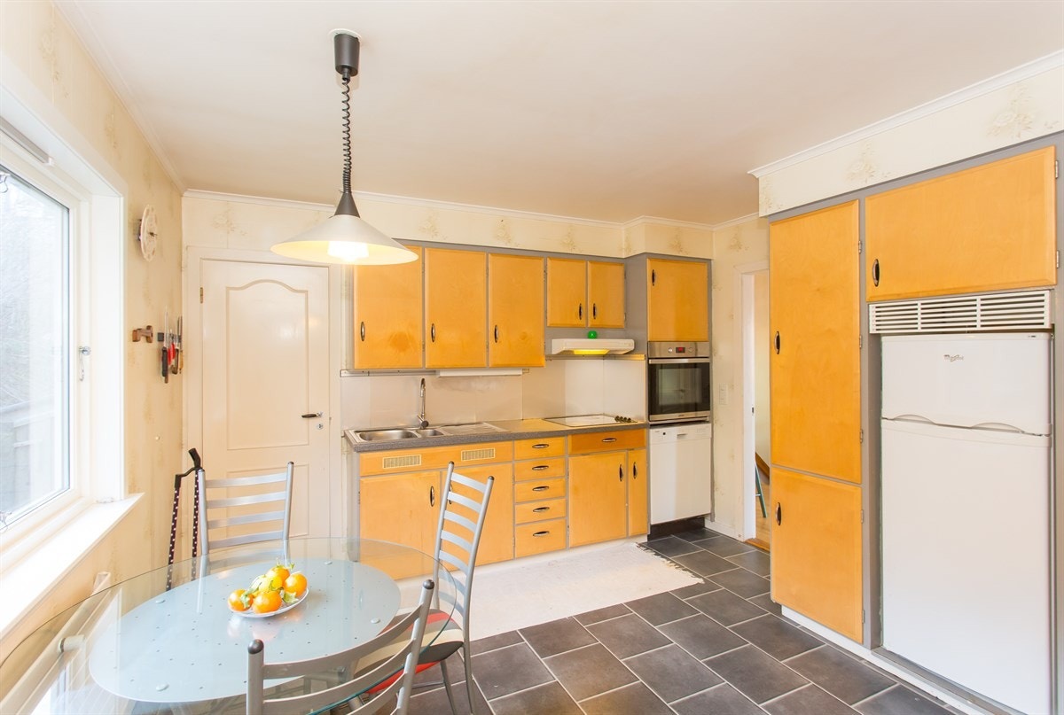 Kjøkken med spiseplass Galleribilde