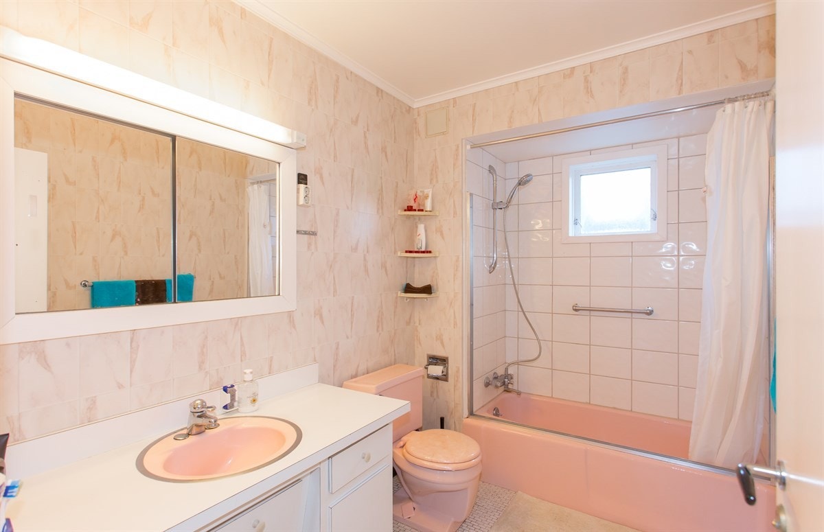 Bad med badekar Galleribilde