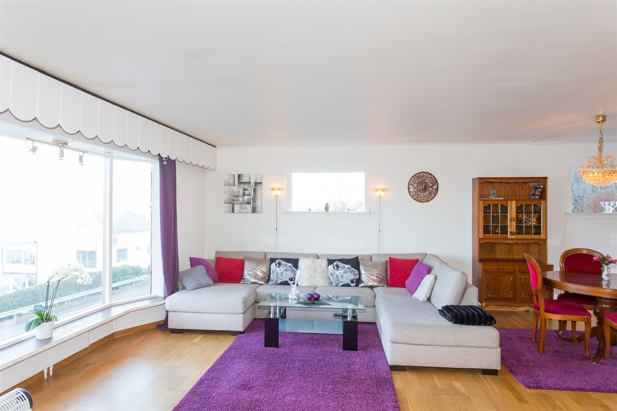 Romslig stue Galleribilde