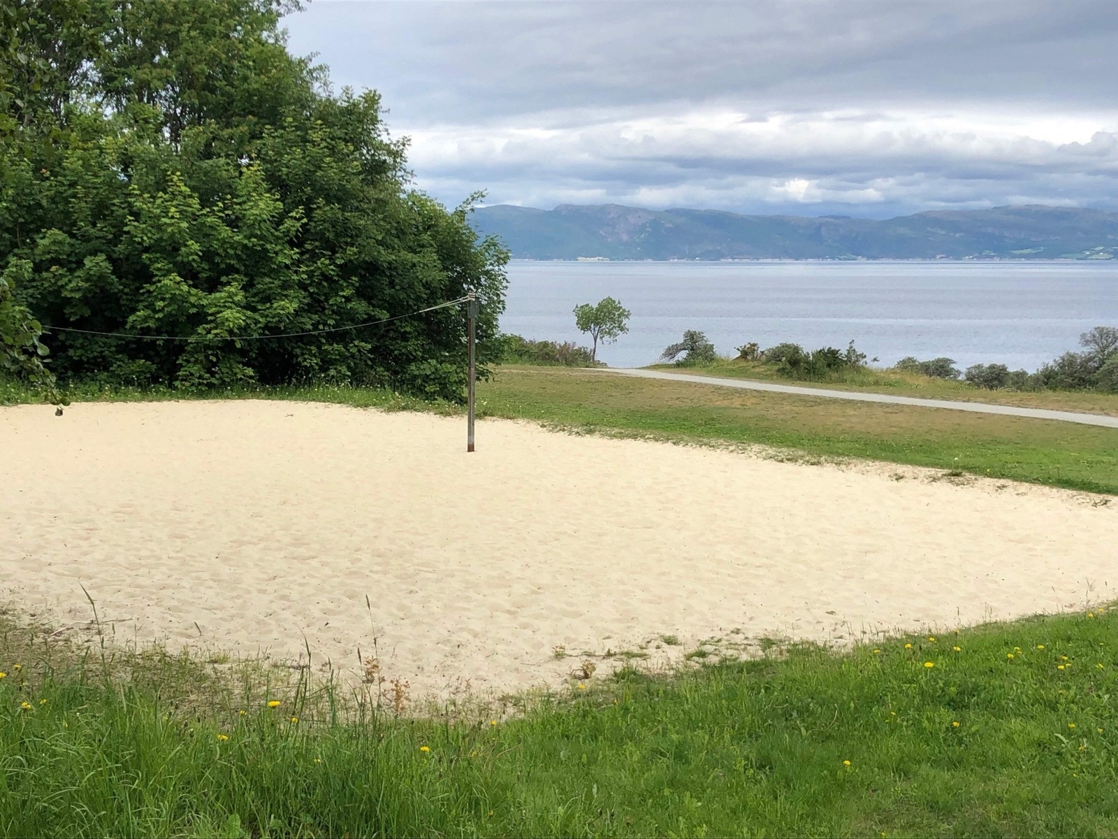 Djupvika og strand volley-ball Galleribilde