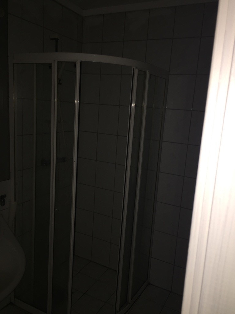 Bad, litt mørkt bilde. Det er lyst og fint der. Galleribilde