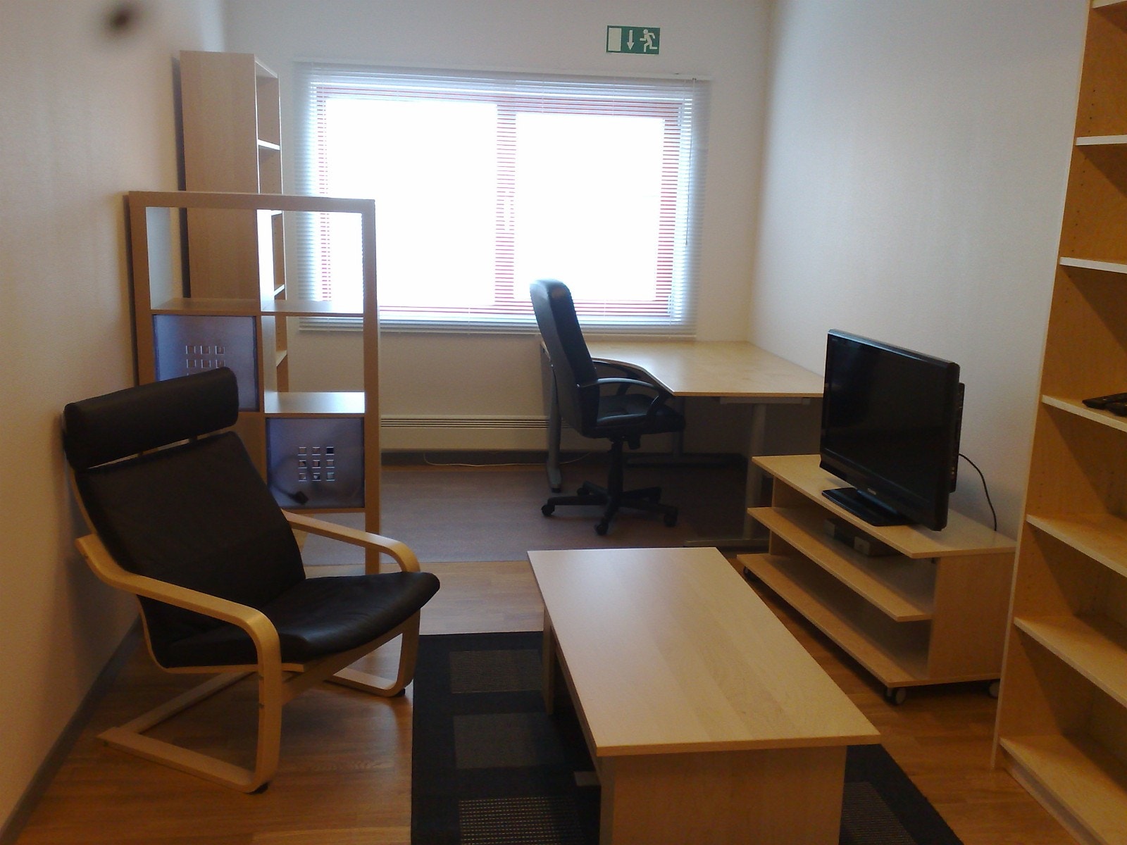 Rom 18 m2 møblert inkludert møbler Galleribilde