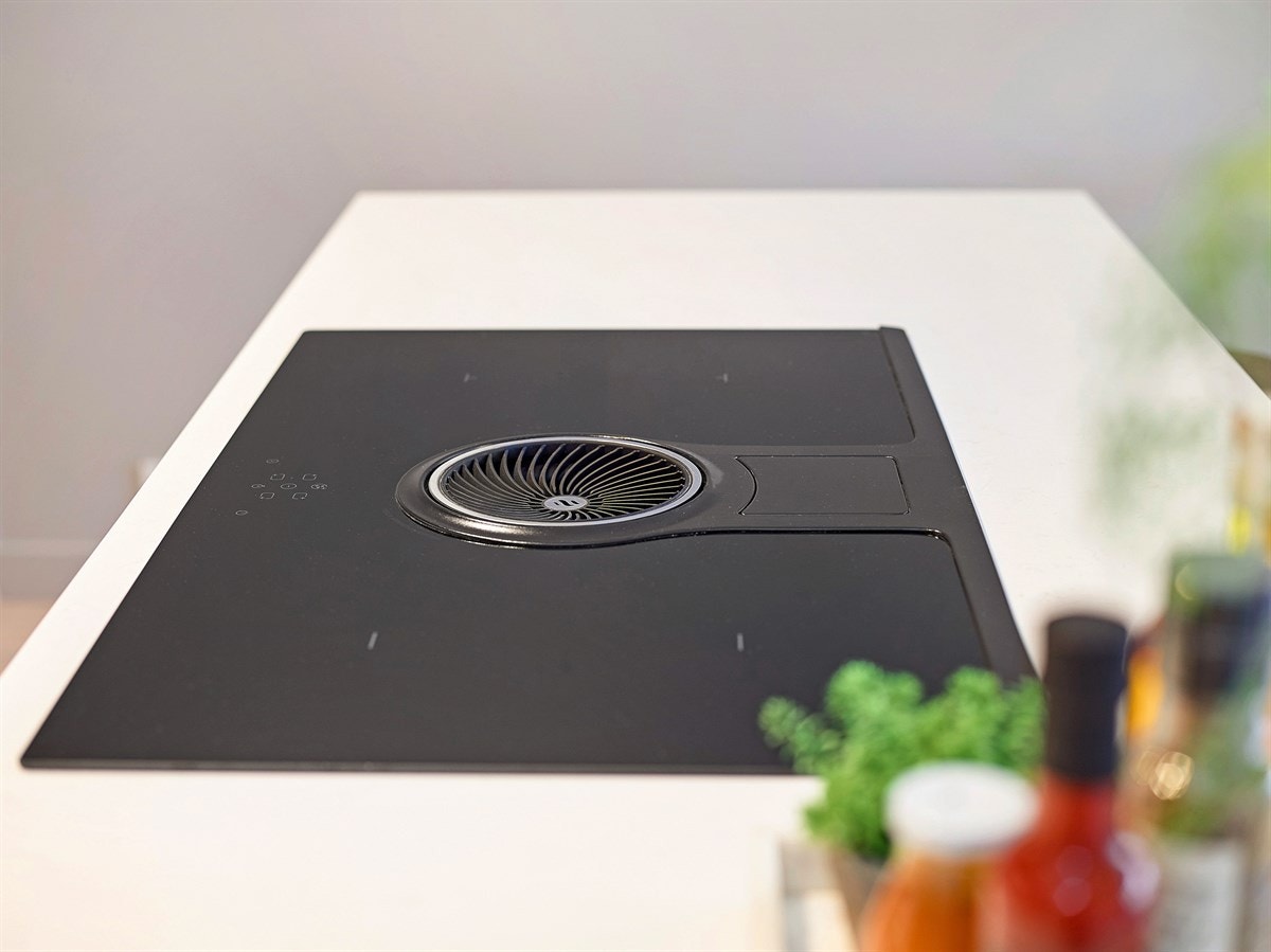 Induksjonskoketopp fra EICO med fullintegrert ventilator Galleribilde