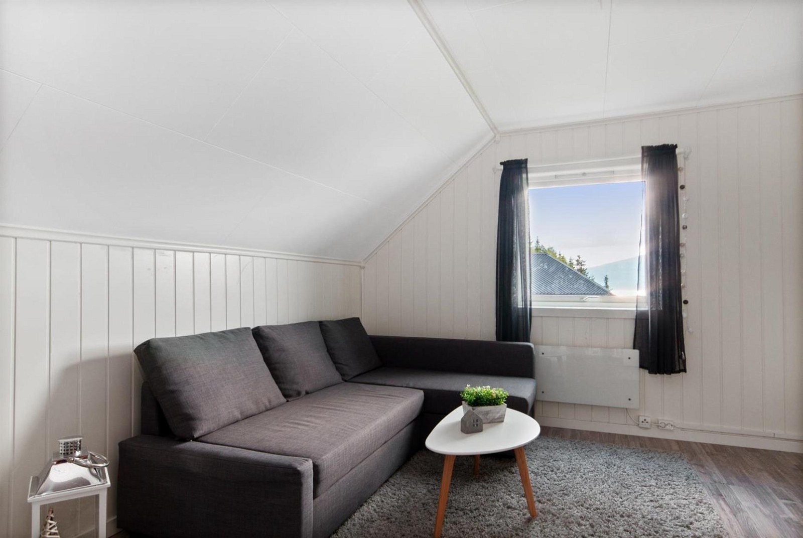 Soverom 2/loftstue. Galleribilde
