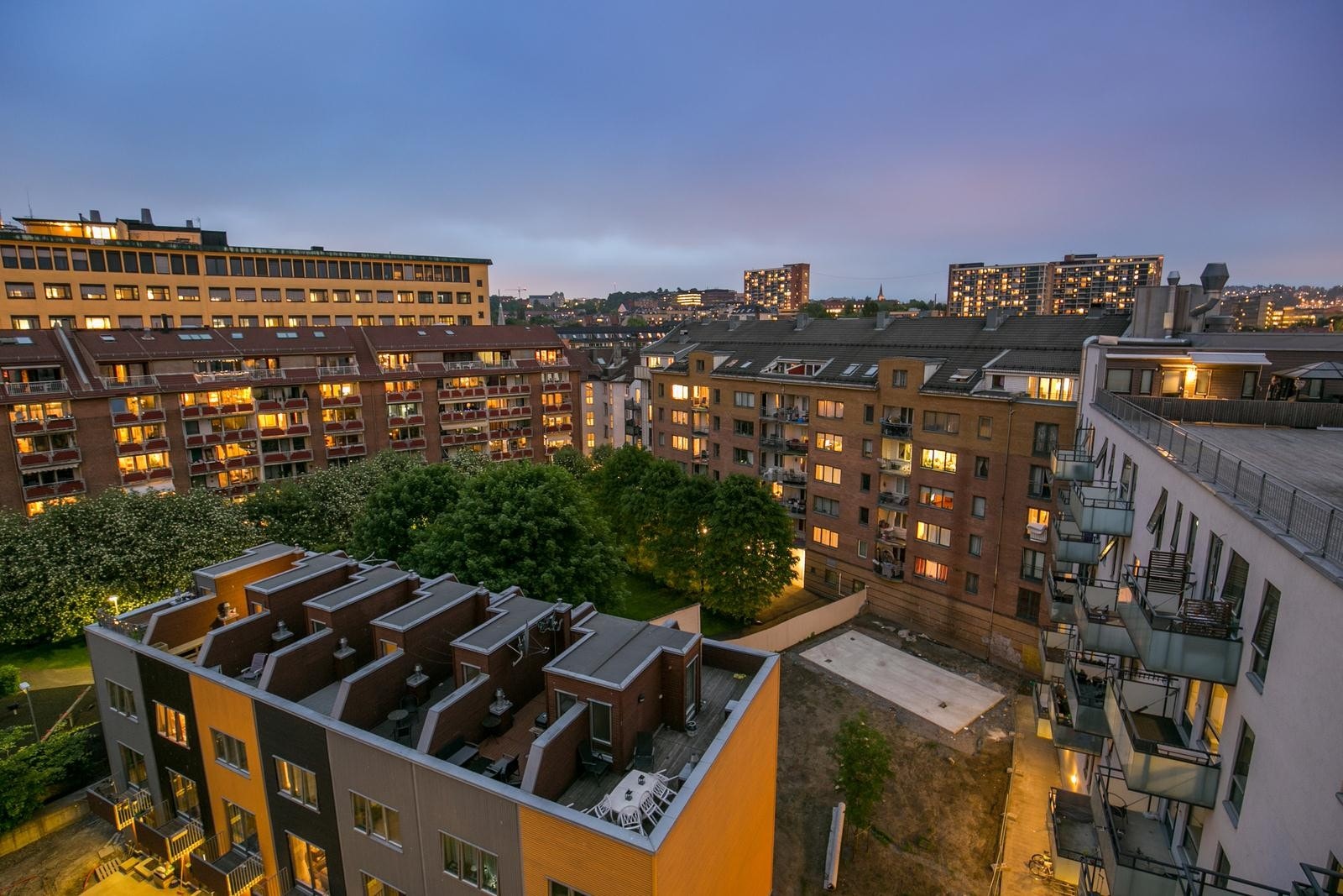 Utsikt fra balkong Galleribilde