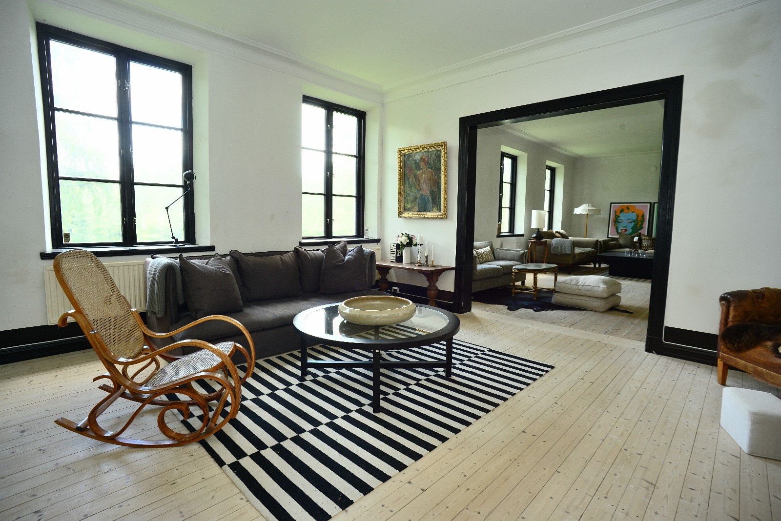 TV-stue 1. etasje Galleribilde