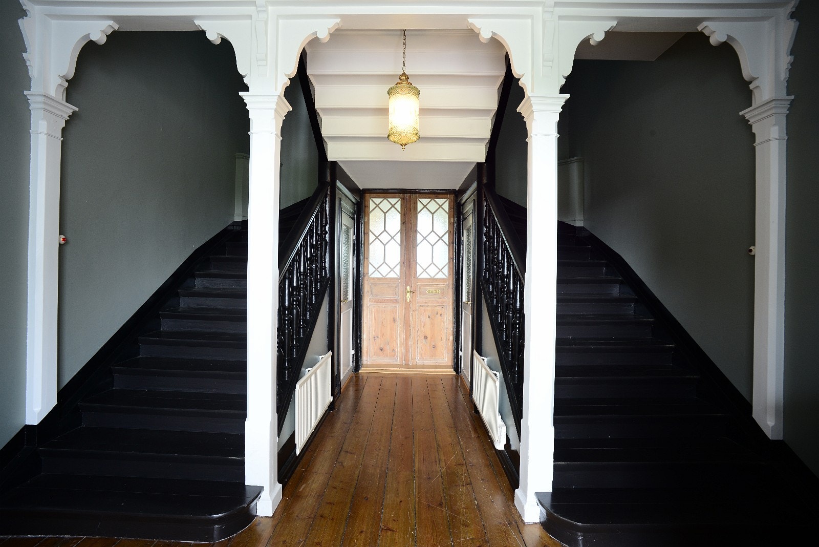 Inngangsparti/Trappehall Galleribilde