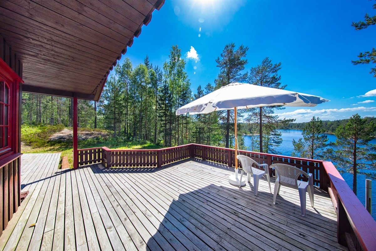 Solrikt og usjenert Galleribilde