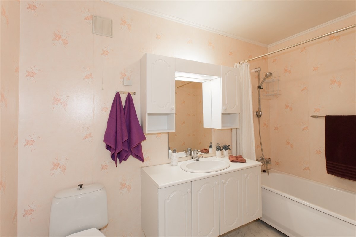 Bad/wc i underetg. Galleribilde