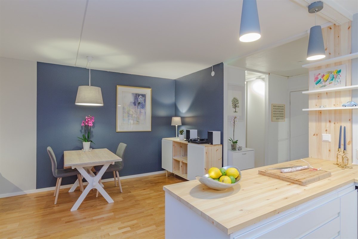 Kjøkkeninnredning -hovedsaklig fra 2017 Galleribilde