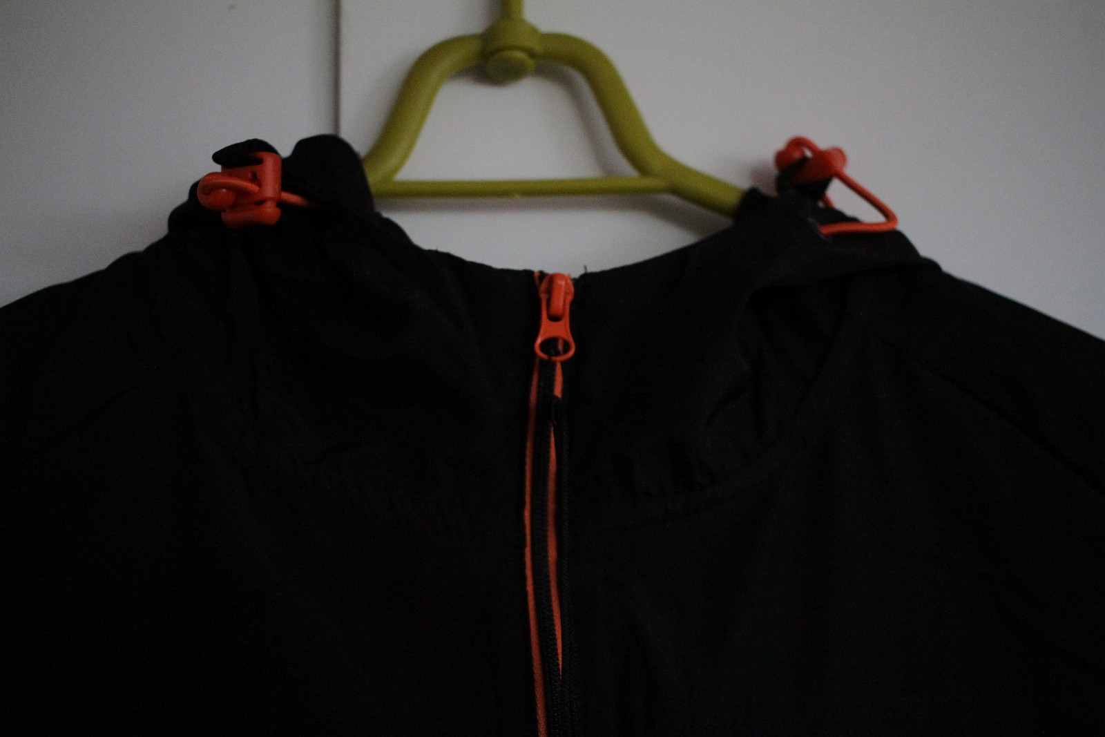 sort svart jakke XS 34 vind sport jogging running løping sort svart jakke XS 34 vind sport jogging running løping