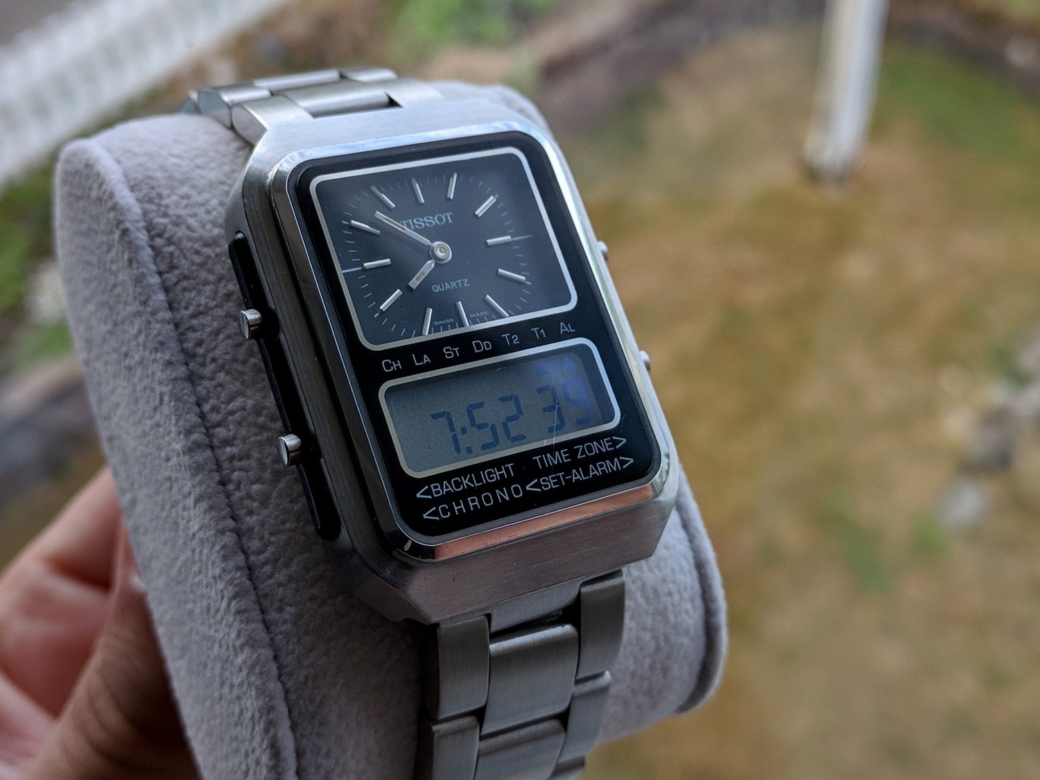 l_1964118721.jpg