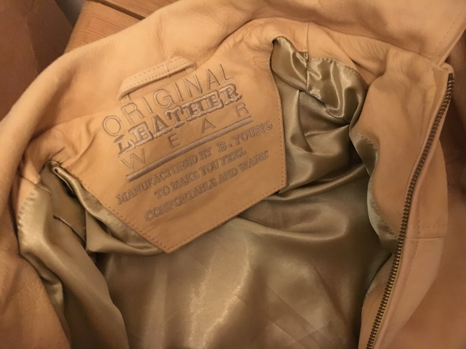 Lys beige herre semsket skinnjakke fra B Young | FINN.no Lys beige herre semsket skinnjakke fra B Young | FINN.no