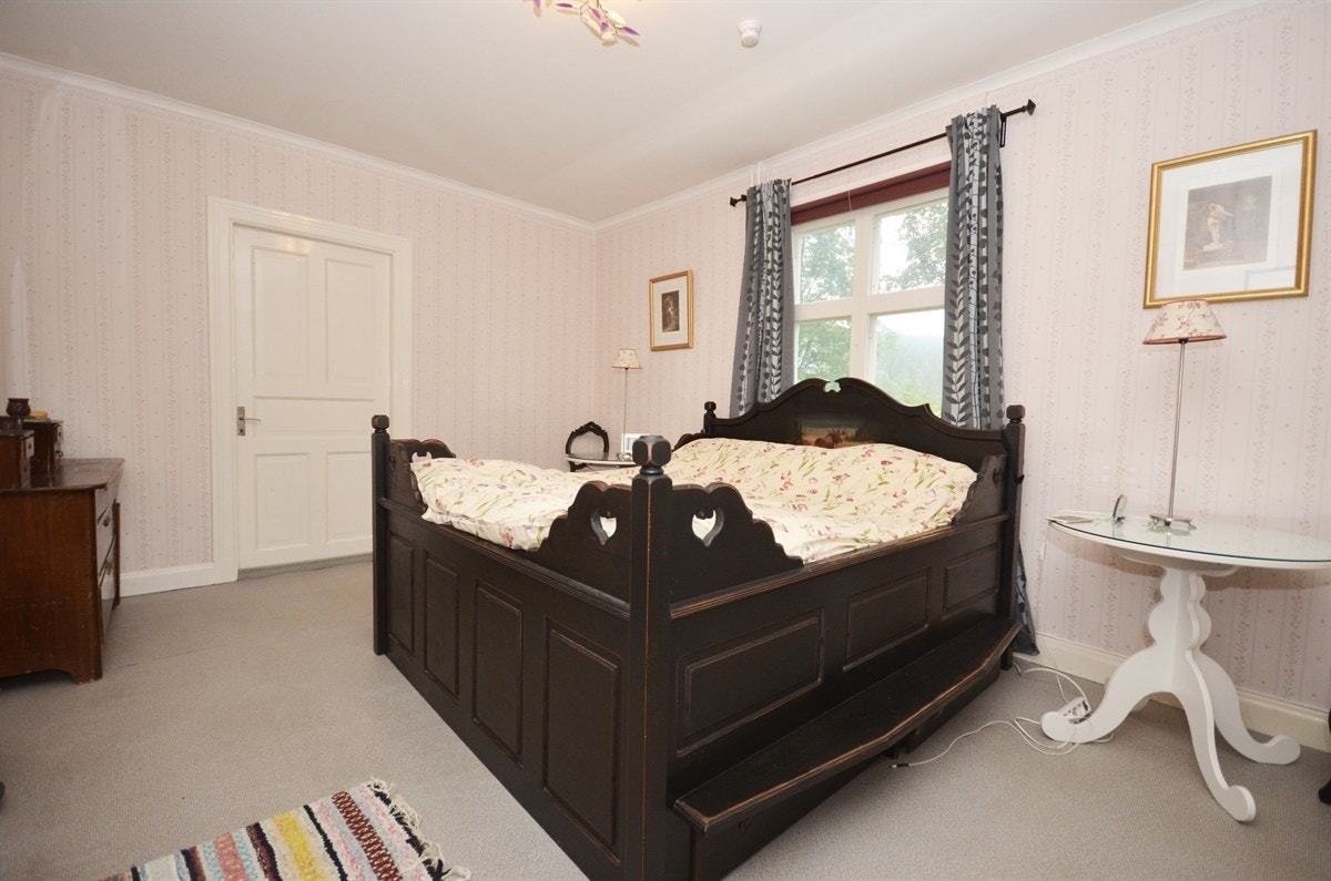 Soverom/spisestue 1.etg Galleribilde