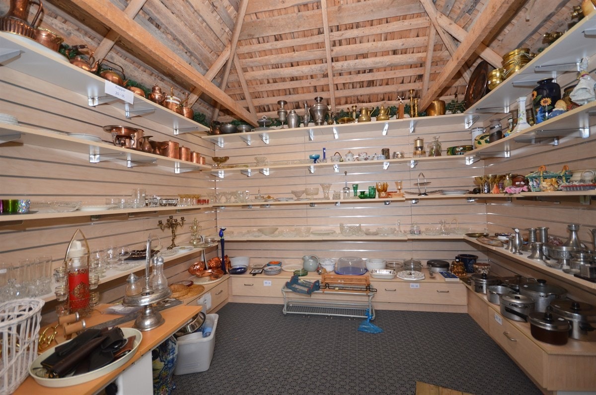 Innsiden av hatt-huset. Galleribilde