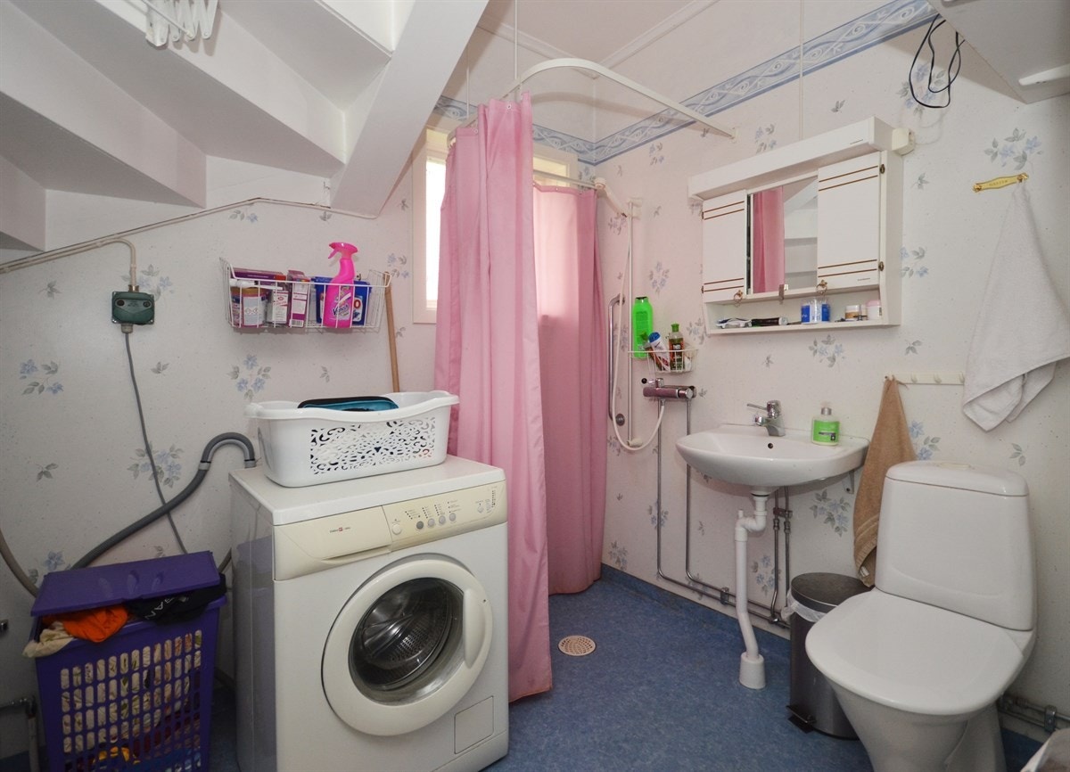 Stort bad i 1.etg. Galleribilde