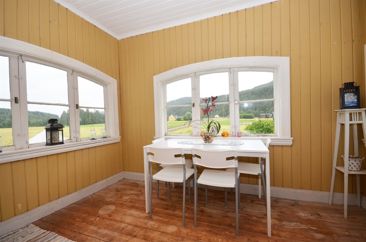 Kontor/glassveranda 2.etg Galleribilde