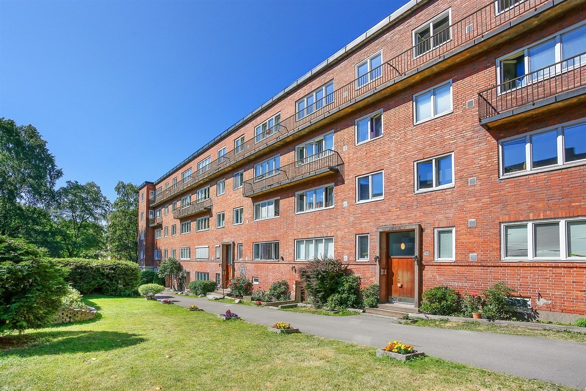 Nordvik & Partners ønsker velkommen til Trondheimsveien 155 - en 1-roms med stort potensial. Galleribilde