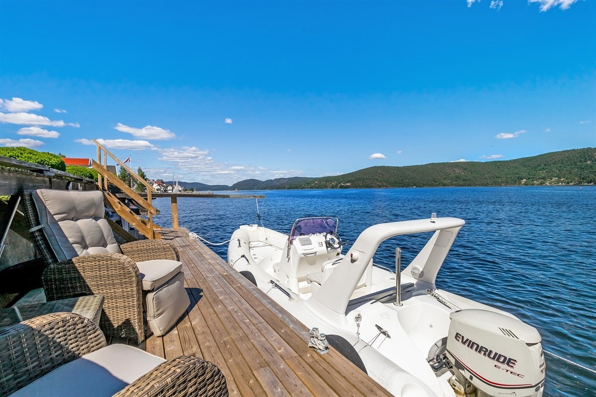 Leilighet nærmere sjøen er det vanskelig å finne. Galleribilde