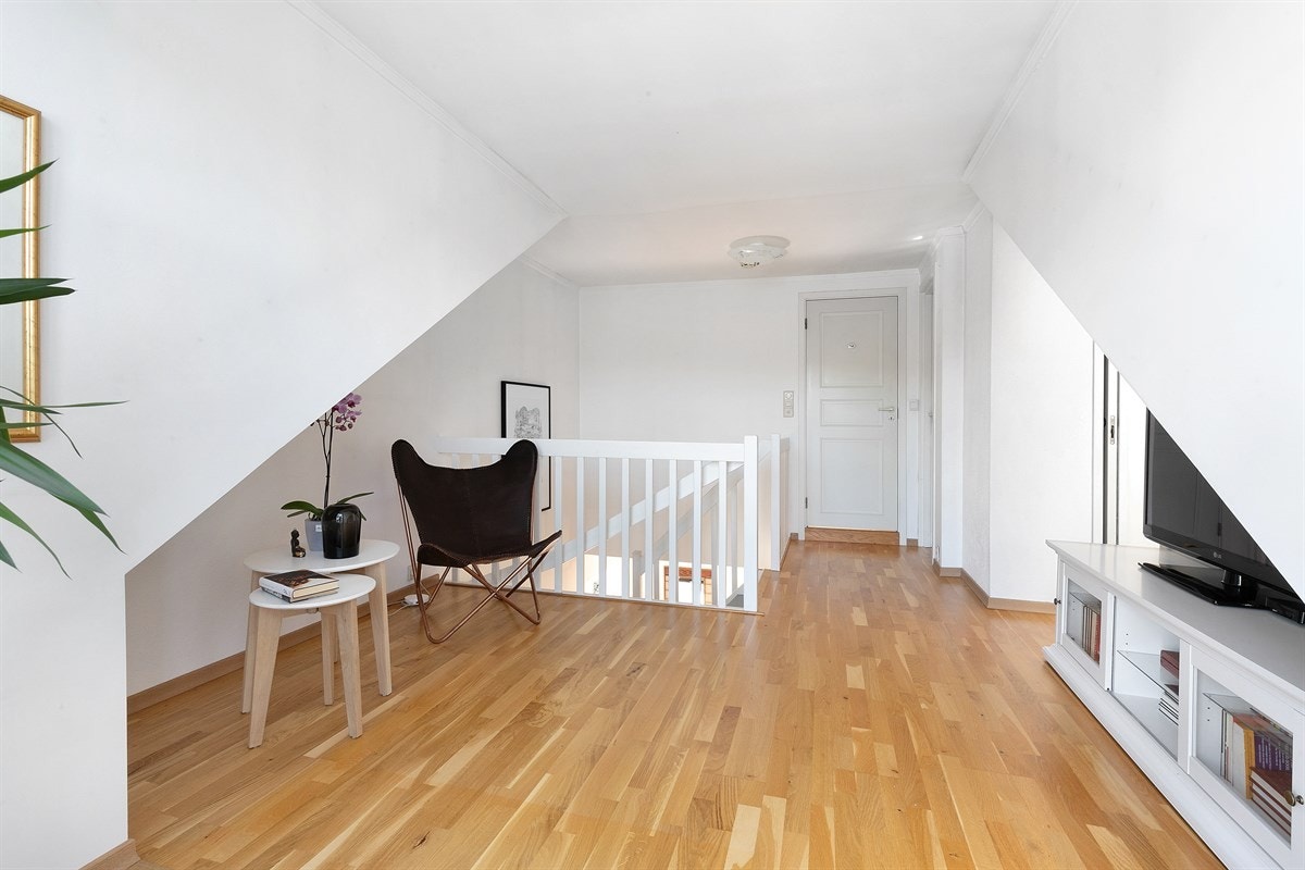 I 2.etasje finner du også leilighetens 2 soverom og bad. Galleribilde