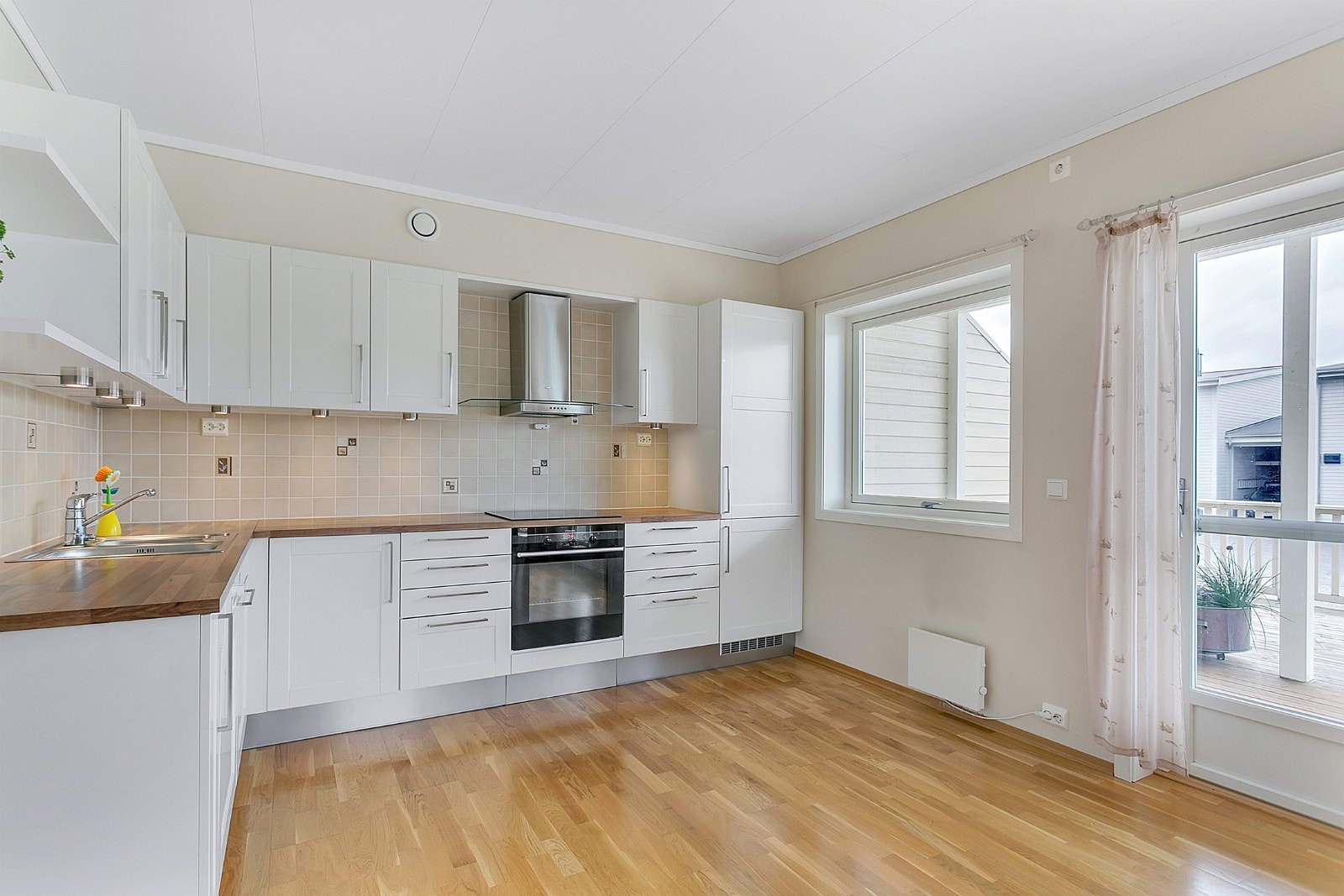 God skap og benkeplass Galleribilde