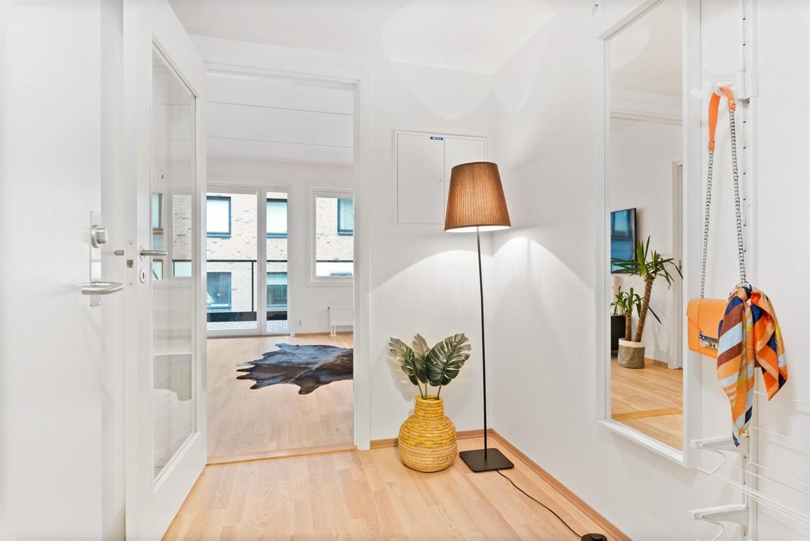 Lys og hyggelig entré. Galleribilde