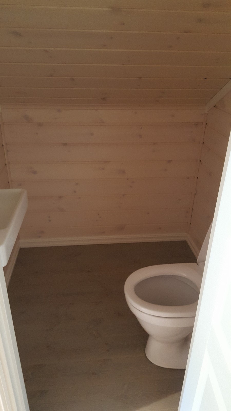 Toalett oppe Galleribilde