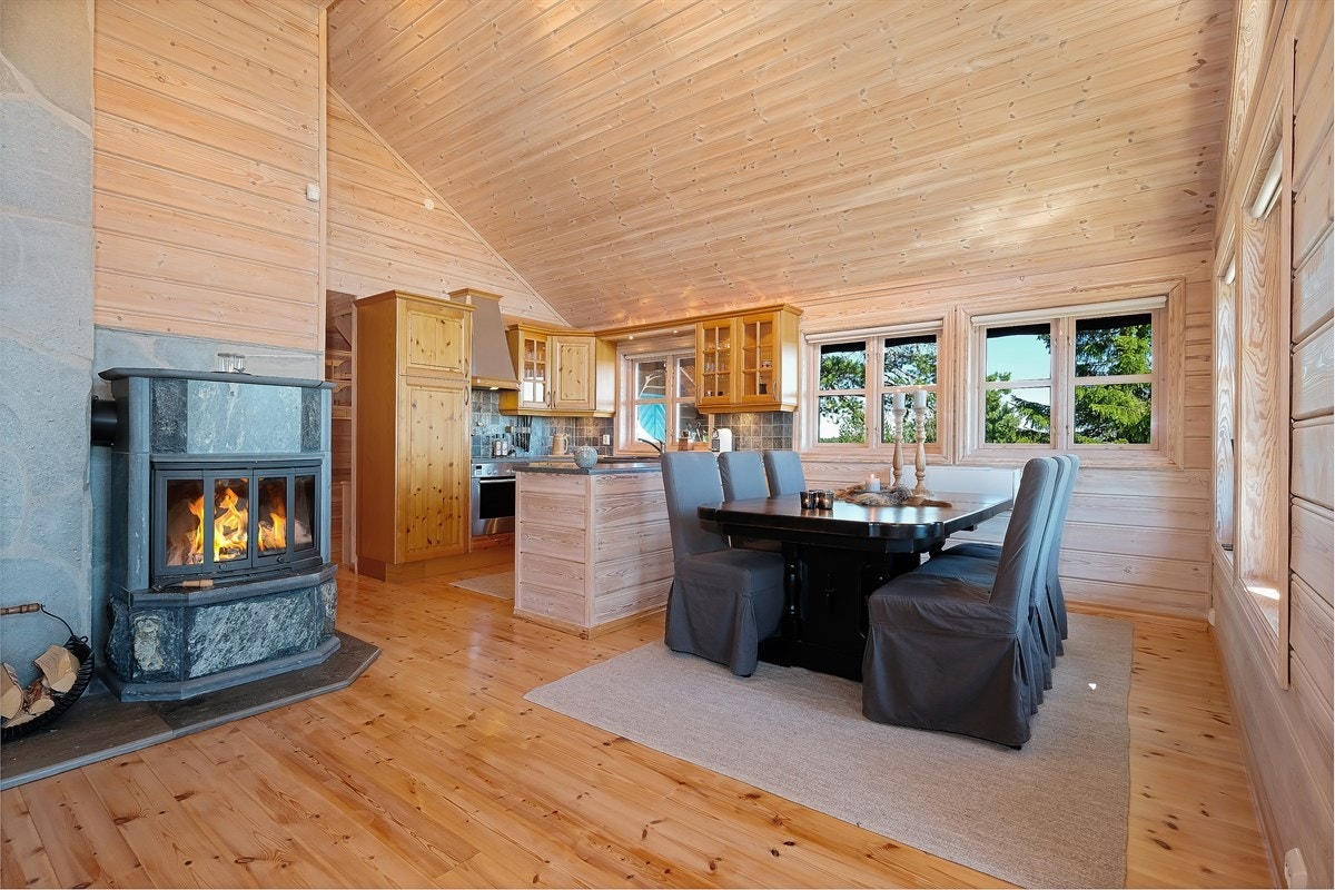 Stue med åpen kjøkkenløsning Galleribilde