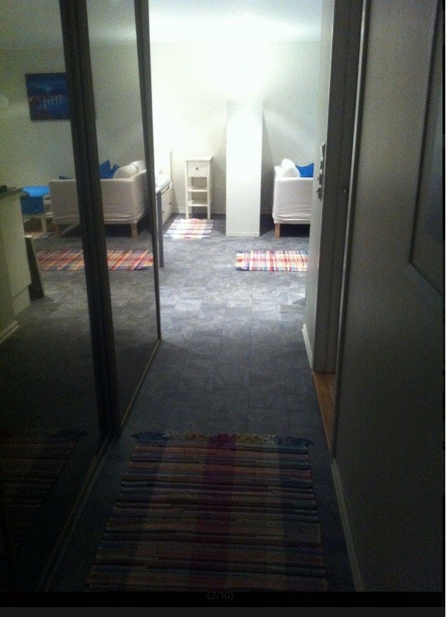 Stor skyvedørsgarderobe Galleribilde