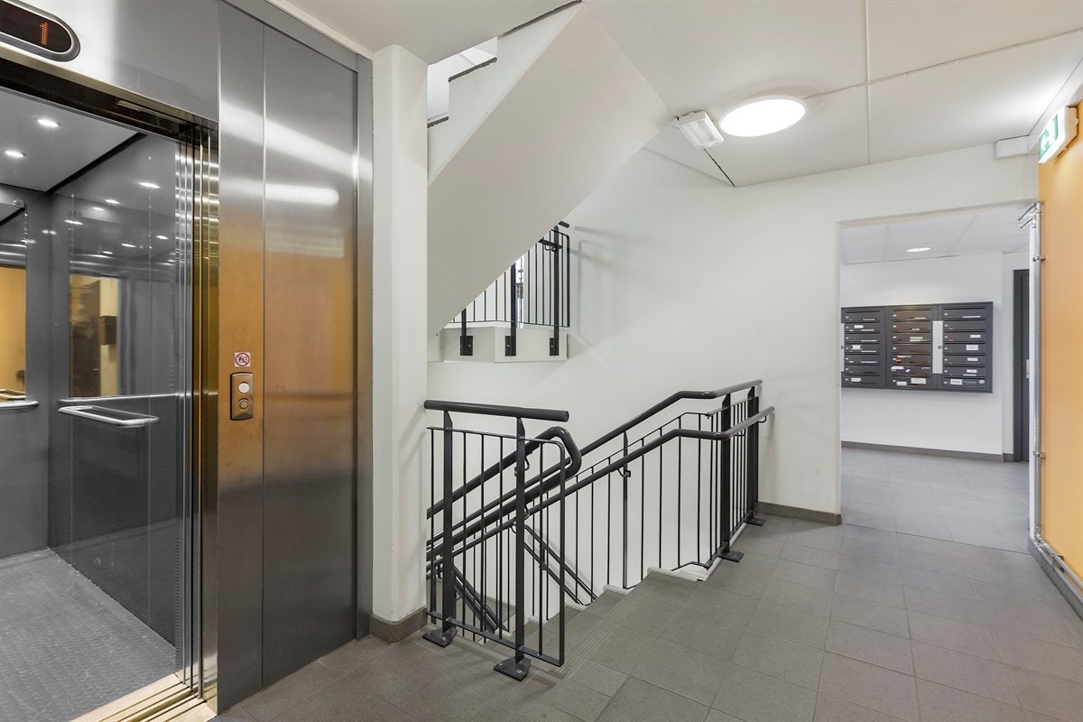 Heis i bygget Galleribilde