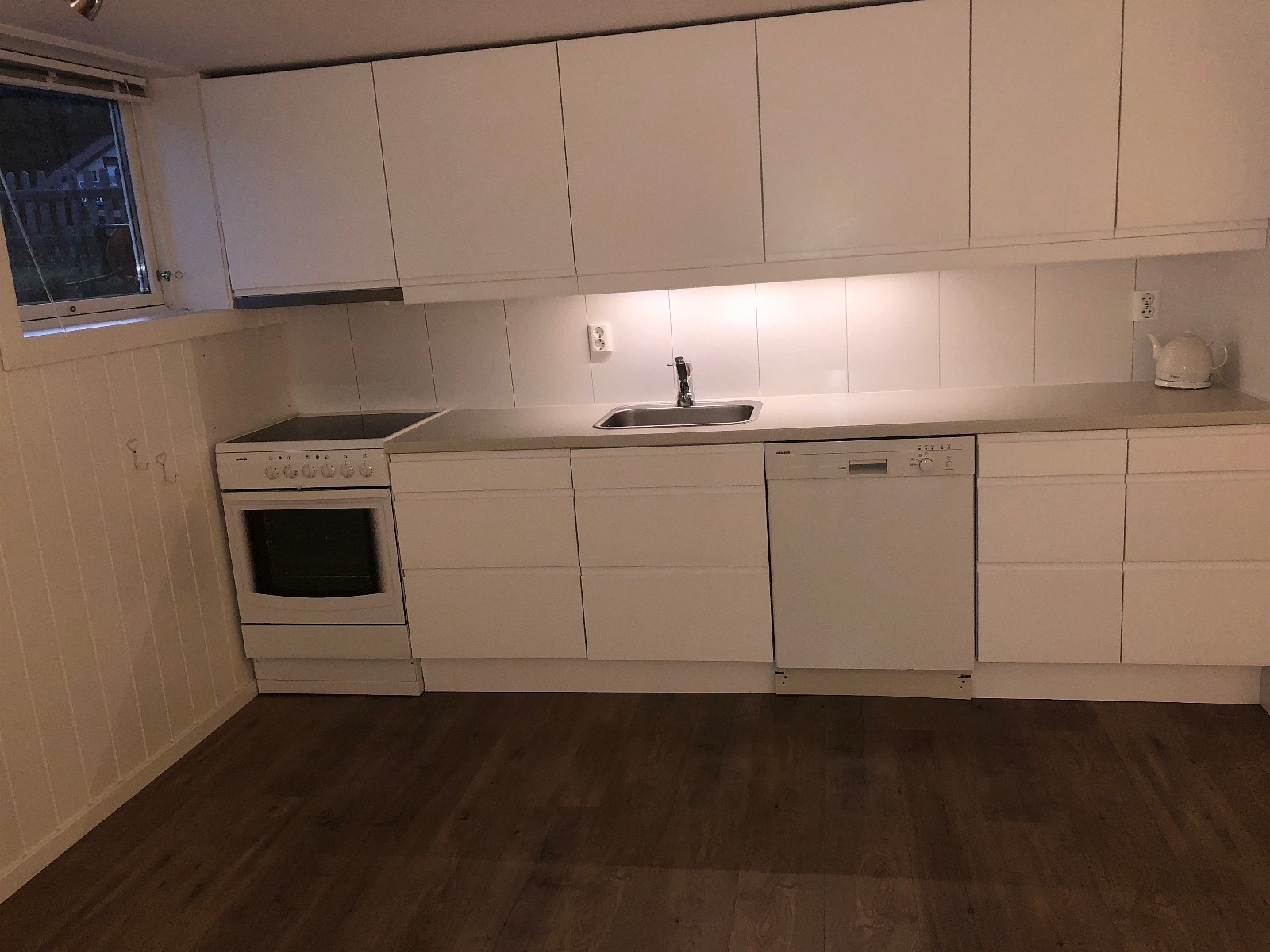 Stue/kjøkken Galleribilde