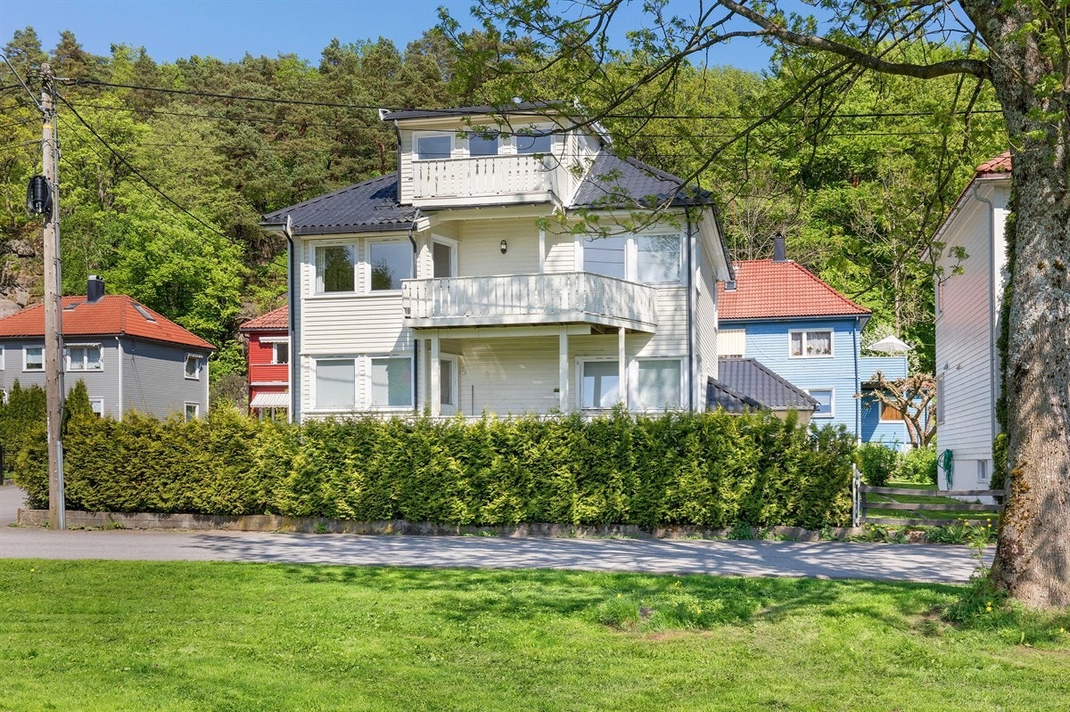 Fasaden . leil. ligger i 2/3. etg. Galleribilde