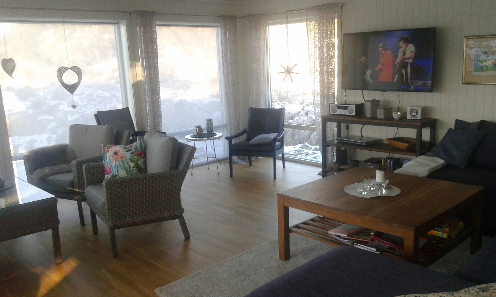 Tv og dvd-spiller Galleribilde