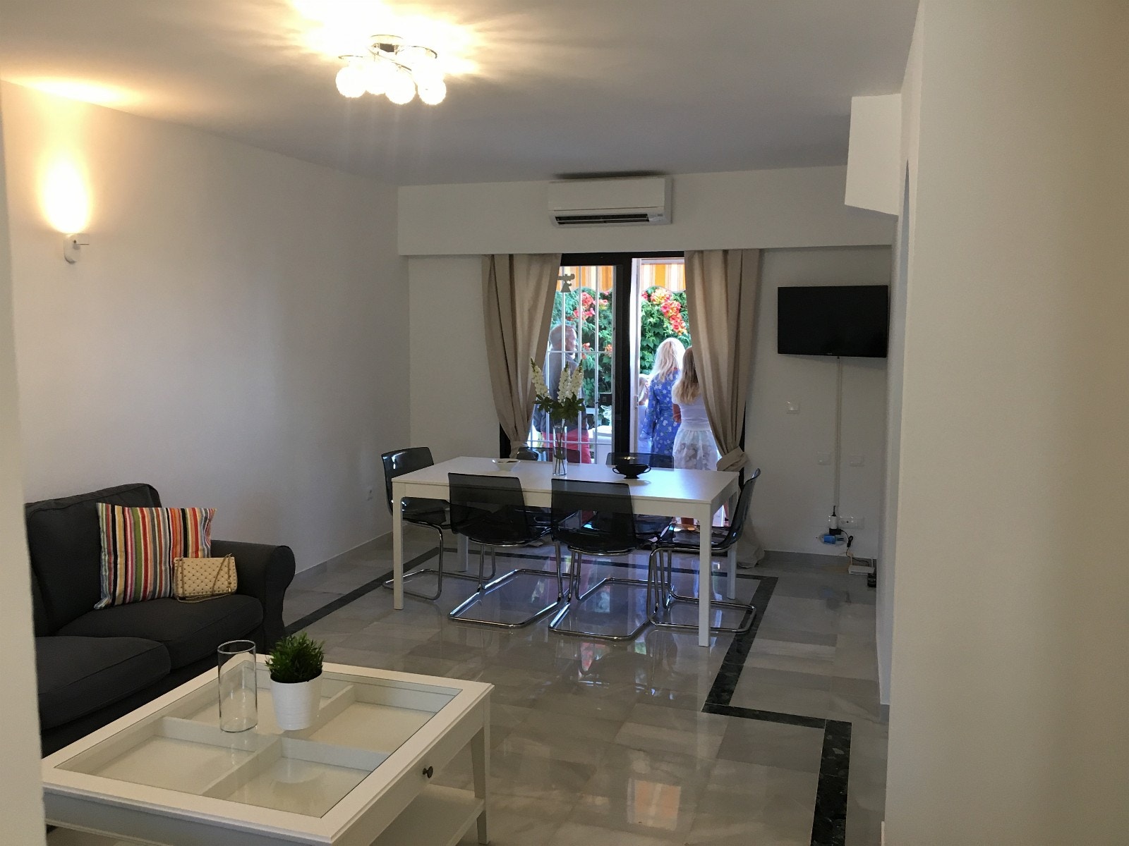 Stue og spisestue Galleribilde