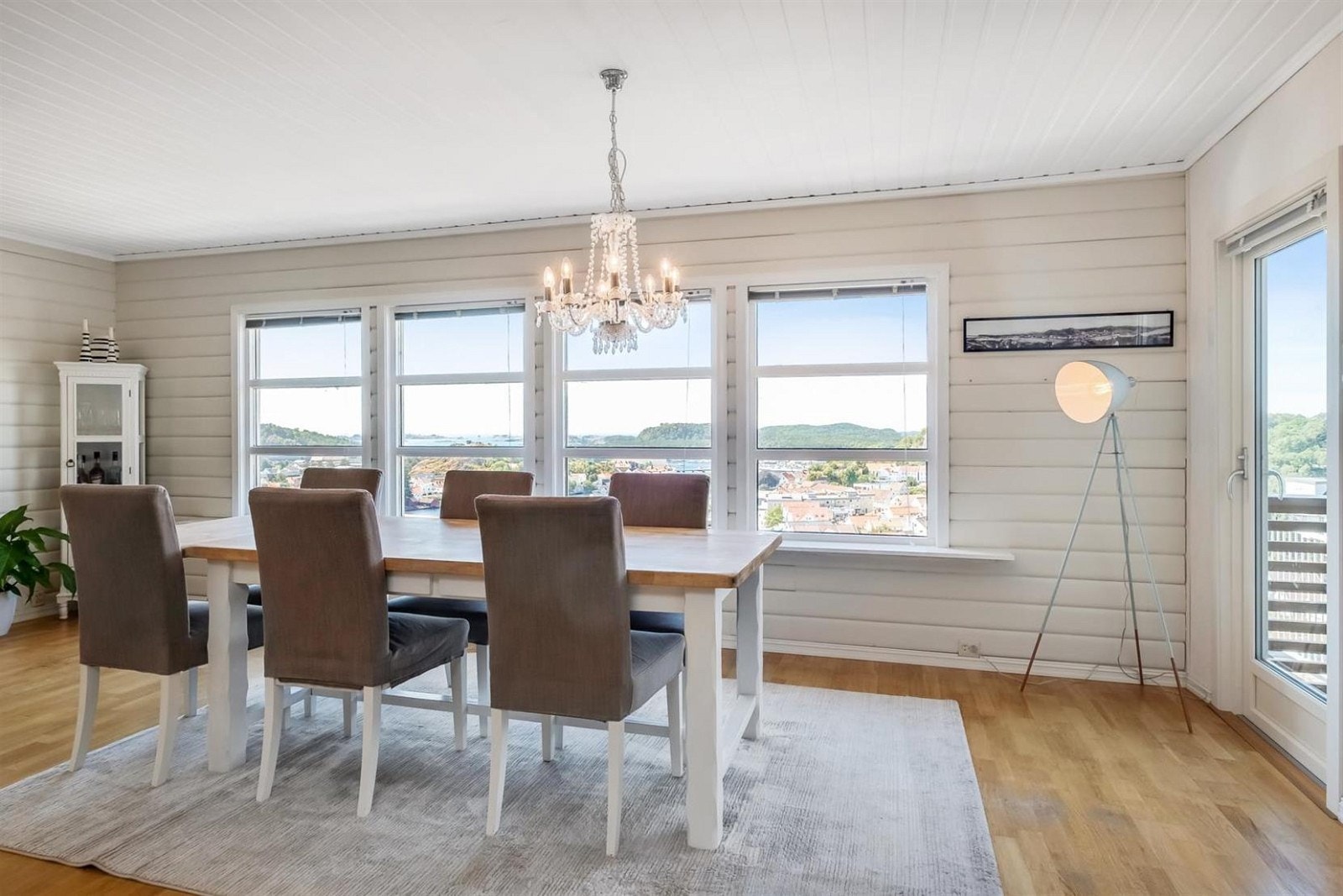 Utgang til terrassen. Galleribilde
