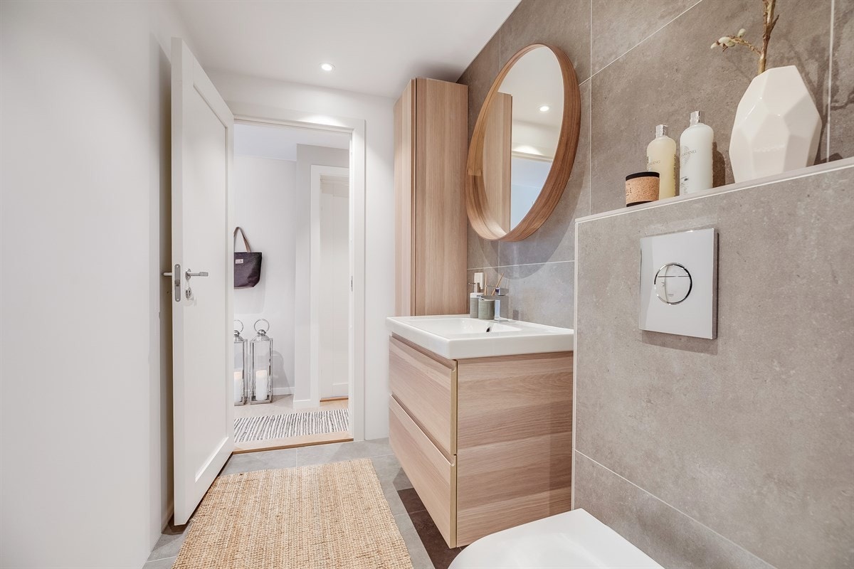 Badet er romslig og har en meget god romutnyttelse. Galleribilde