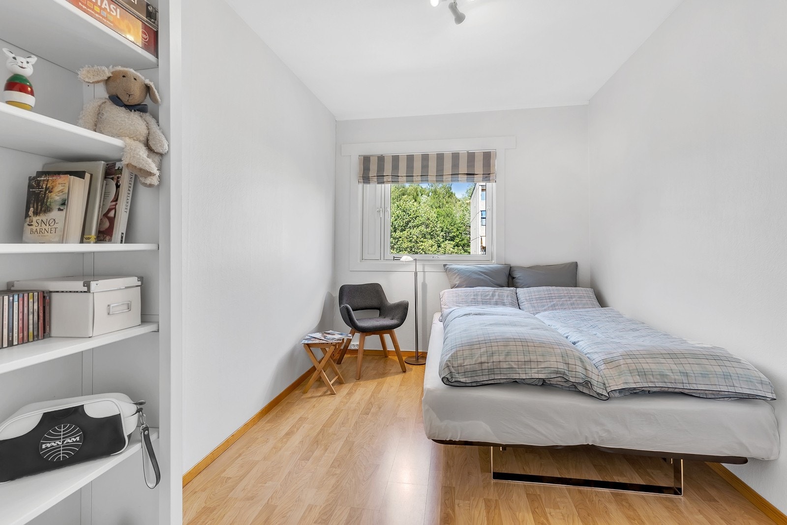 Soverom 2 er også av god størrelse. Fungerer fint som barnerom/gjesterom eller kontor Galleribilde